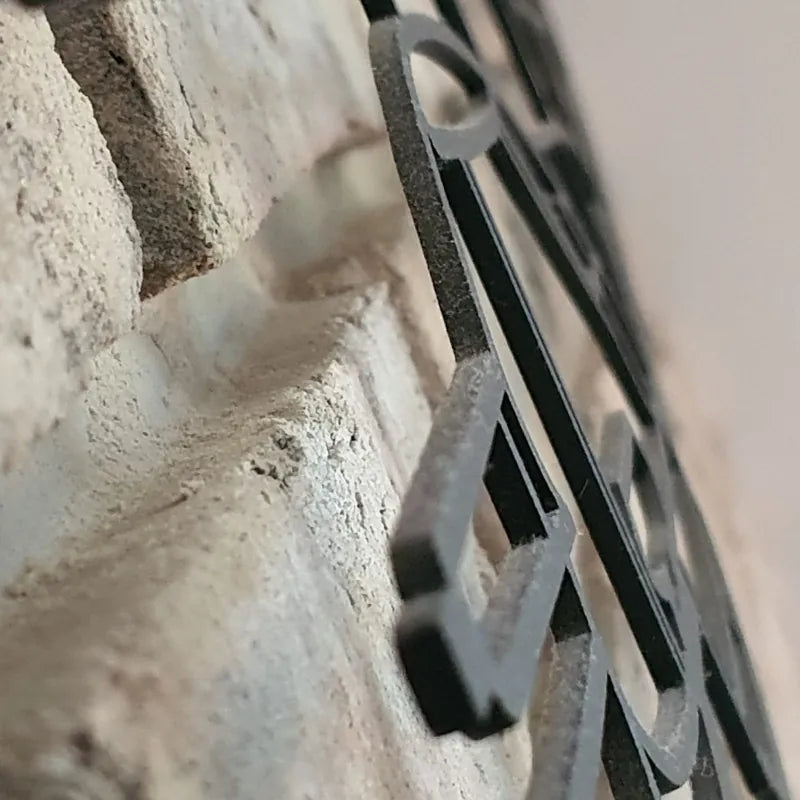 Jak dbać o stalowe dekoracje ścienne, aby zachowały perfekcyjny wygląd na lata?