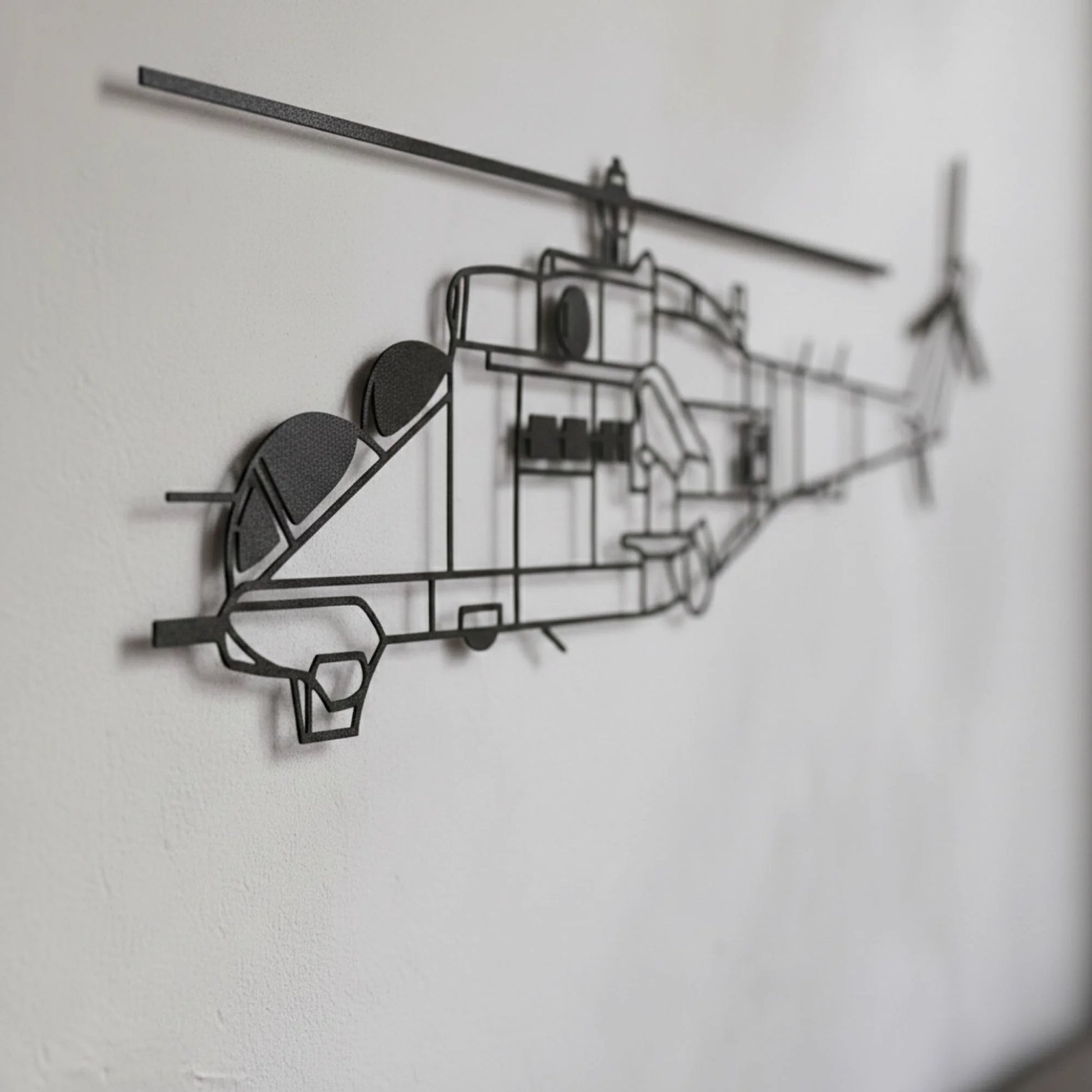 Mi-24W (Hind) - (Polska Szachownica) – Metalowa sylwetka na ścianę | Aircraft Sketches
