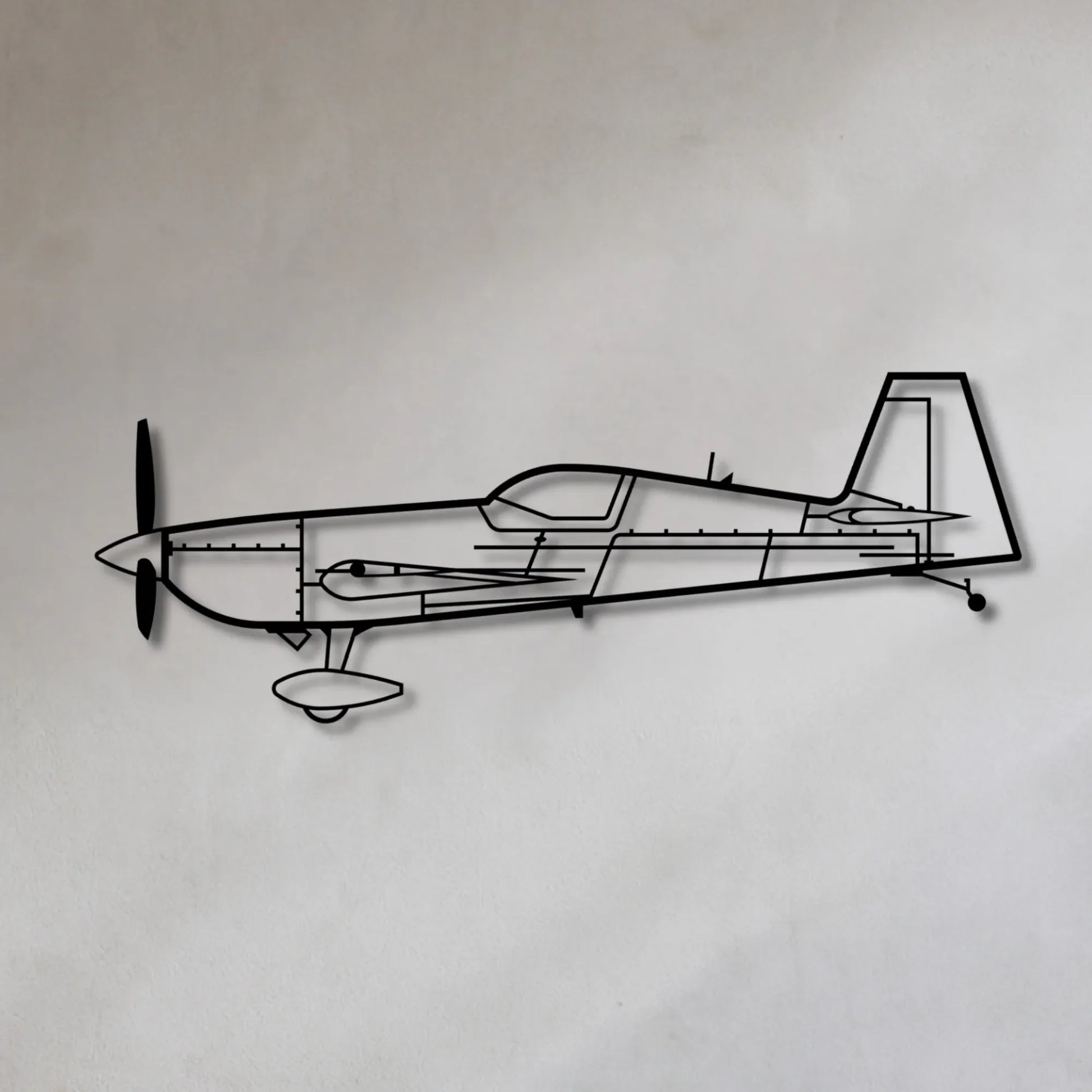 Extra 330sc – Metalowa sylwetka na ścianę | Aircraft Sketches