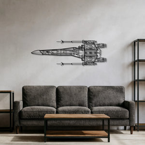 Metalowa dekoracja ścienna – inspirowany legendarnym myśliwcem sci-fi