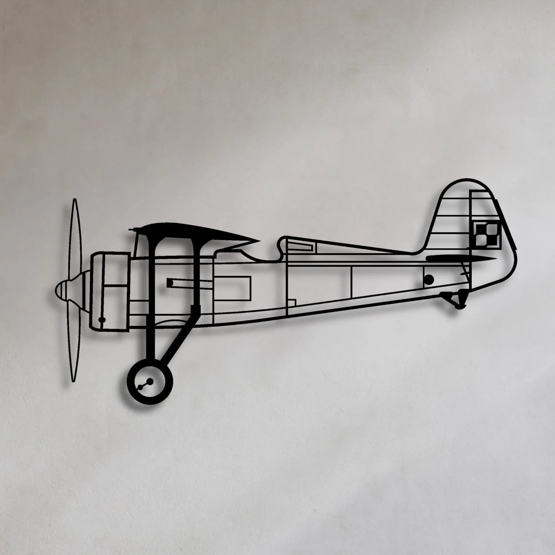 PZL P.11c (Polska Szachownica) – Metalowa sylwetka na ścianę | Aircraft Sketches